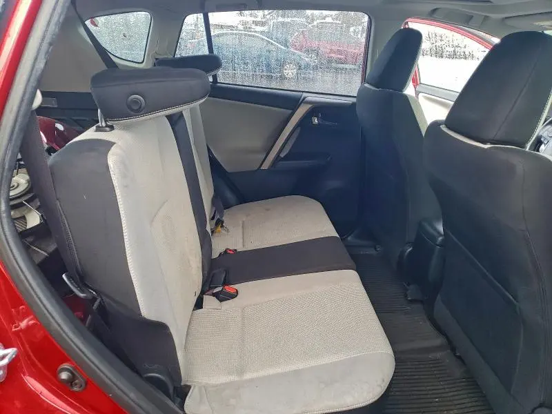 2016 TOYOTA RAV4 XLE  