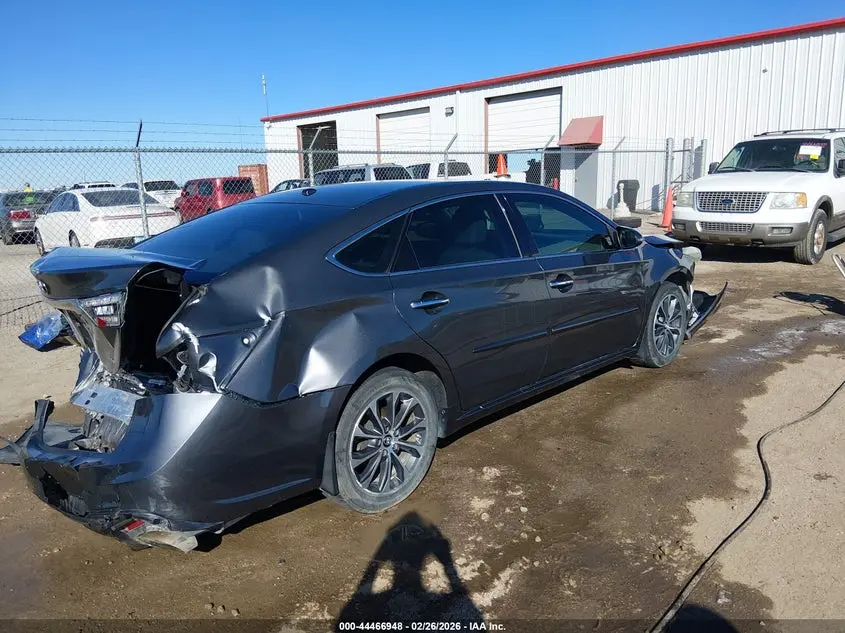 2018 TOYOTA AVALON XLE