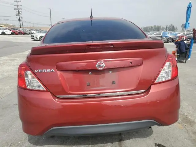 2019 NISSAN VERSA S  