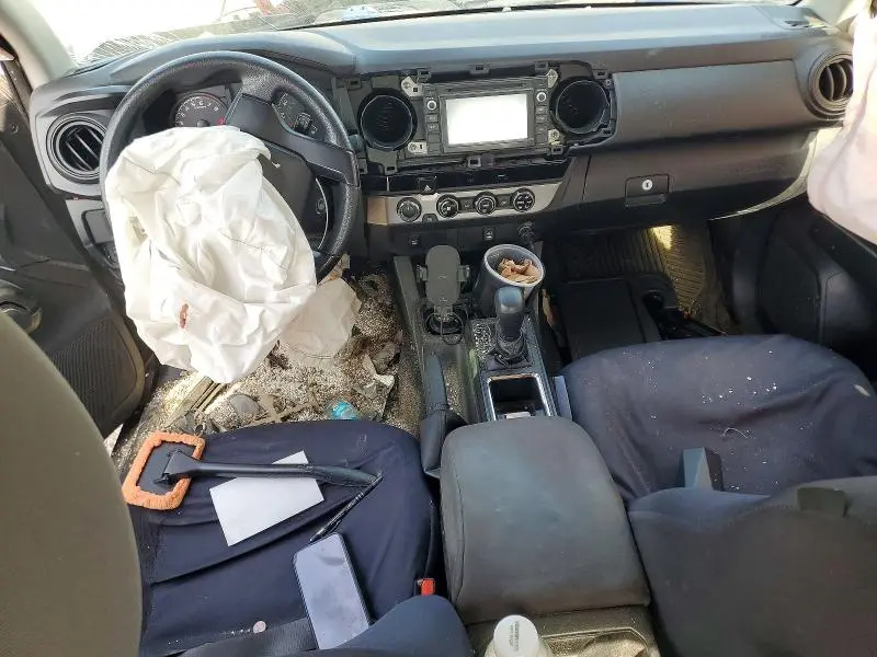 2017 TOYOTA TACOMA SR V6  