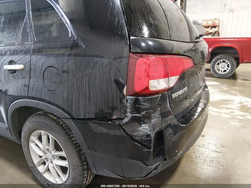 2015 KIA SORENTO LX