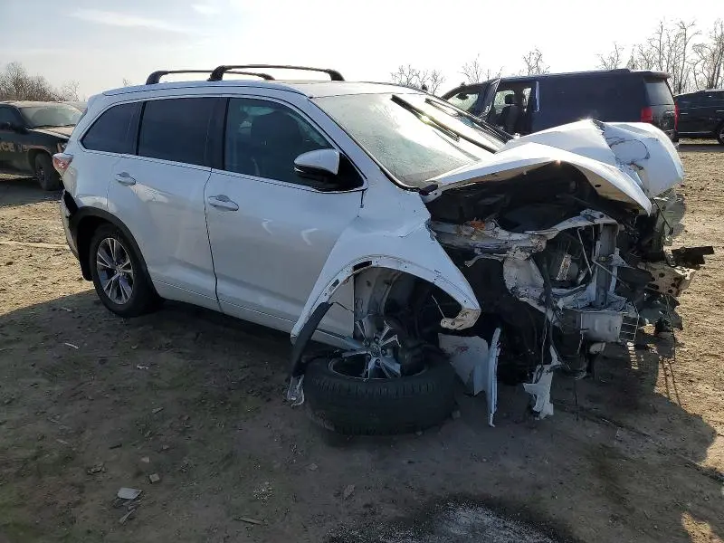 2014 TOYOTA HIGHLANDER XLE  