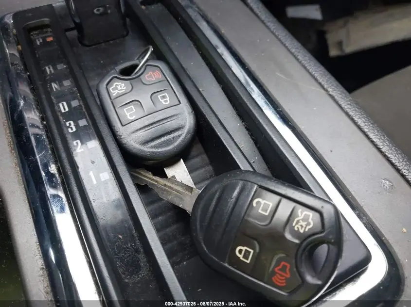 2012 FORD MUSTANG V6