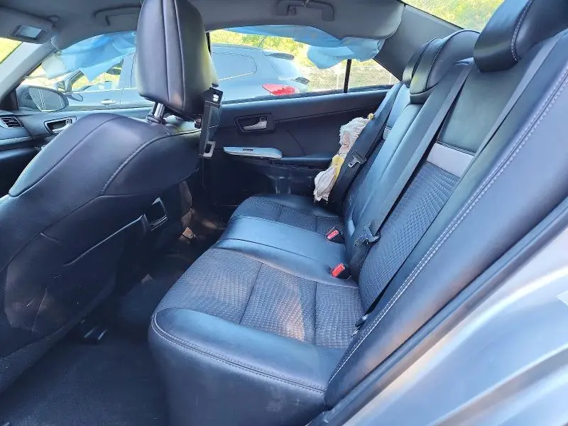 2014 TOYOTA CAMRY SE  