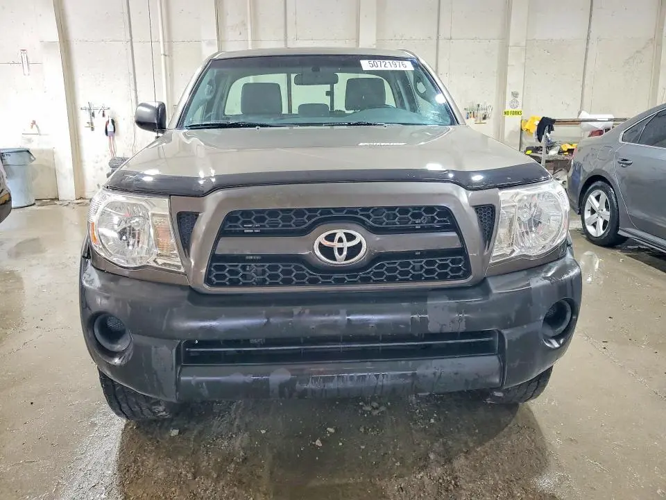 2011 TOYOTA TACOMA BASE  