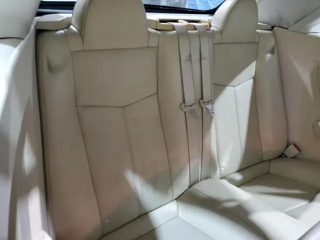 2010 CHRYSLER SEBRING LIMITED  