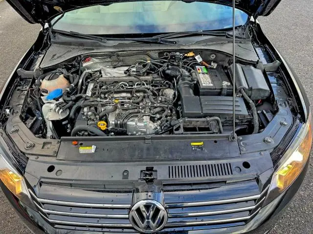 2015 VOLKSWAGEN PASSAT SE  