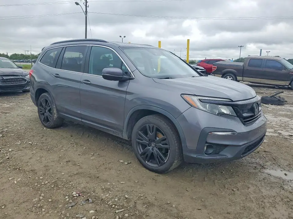 2021 HONDA PILOT SE  