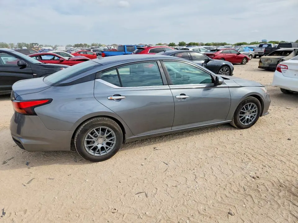 2019 NISSAN ALTIMA S  