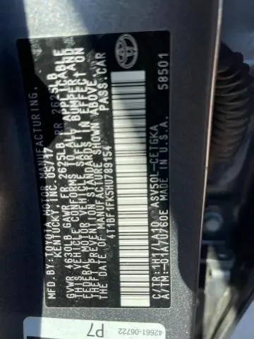 2017 TOYOTA CAMRY LE  