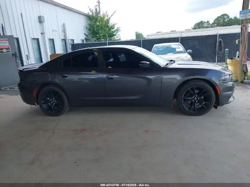 2018 DODGE CHARGER SXT RWD