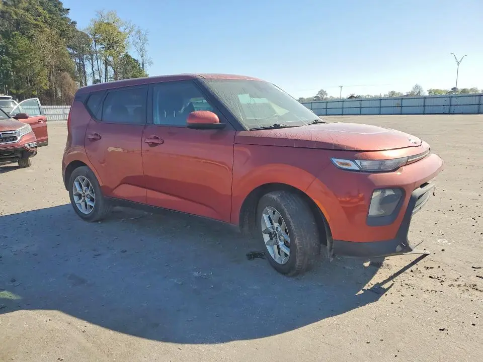 2021 KIA SOUL S  