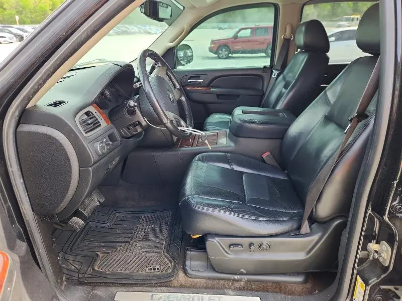 2010 CHEVROLET SUBURBAN C1500 LTZ  