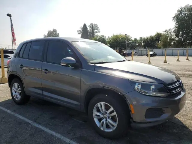 2013 VOLKSWAGEN TIGUAN S  