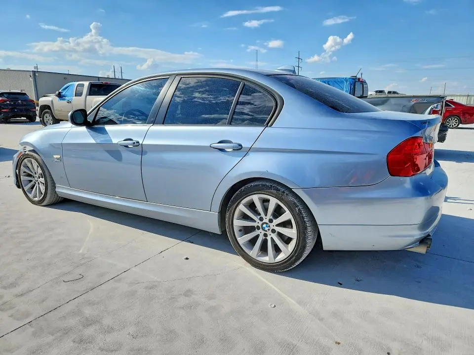 2011 BMW 328 XI SULEV  