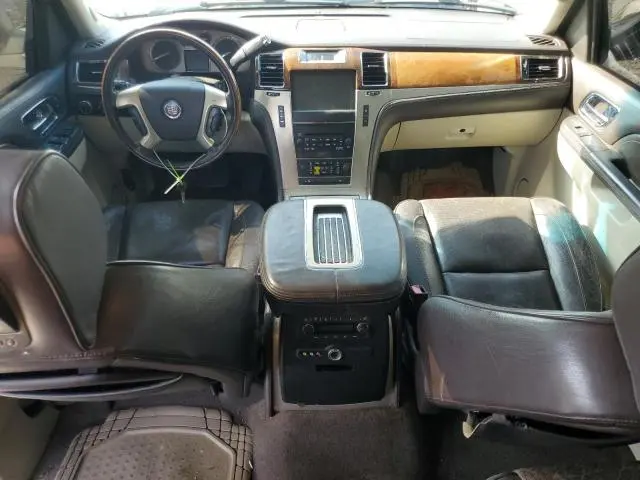 2011 CADILLAC ESCALADE ESV PLATINUM