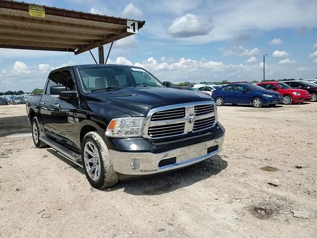 2015 RAM 1500 SLT