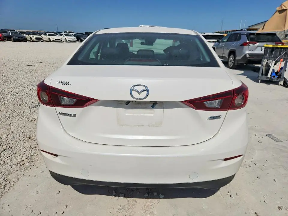 2017 MAZDA 3 TOURING  