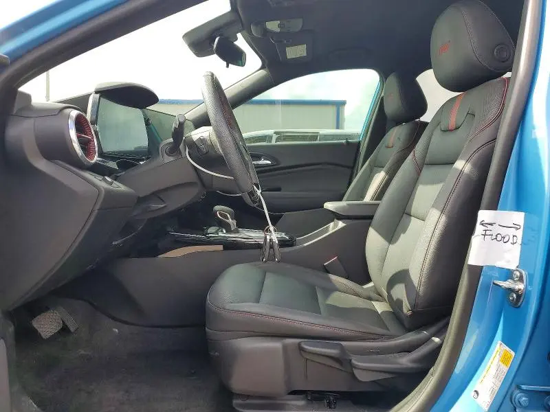 2025 CHEVROLET TRAX 2RS  
