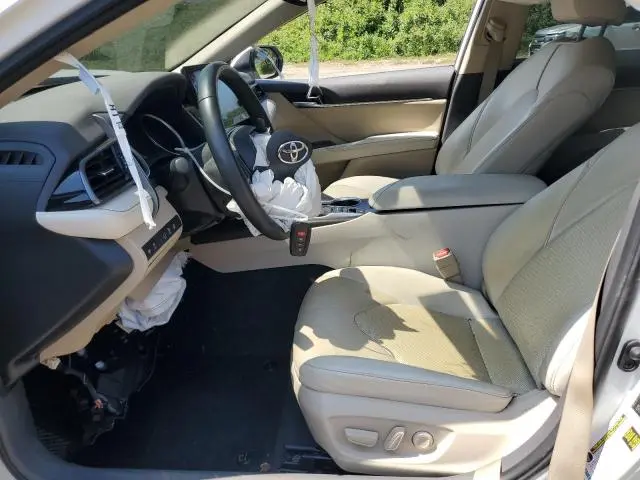 2023 TOYOTA CAMRY XLE  