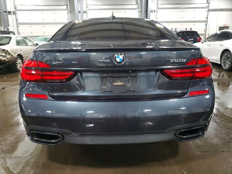 2016 BMW 750 XI  