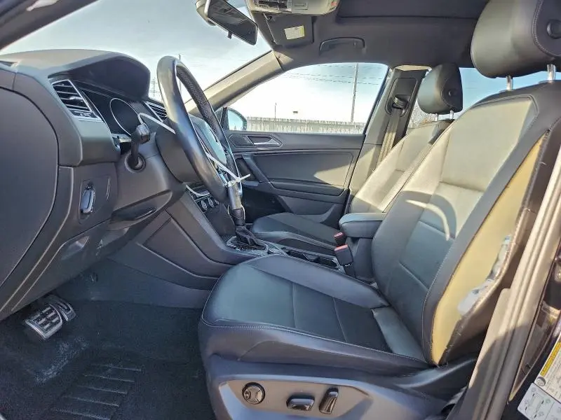 2020 VOLKSWAGEN TIGUAN SE  