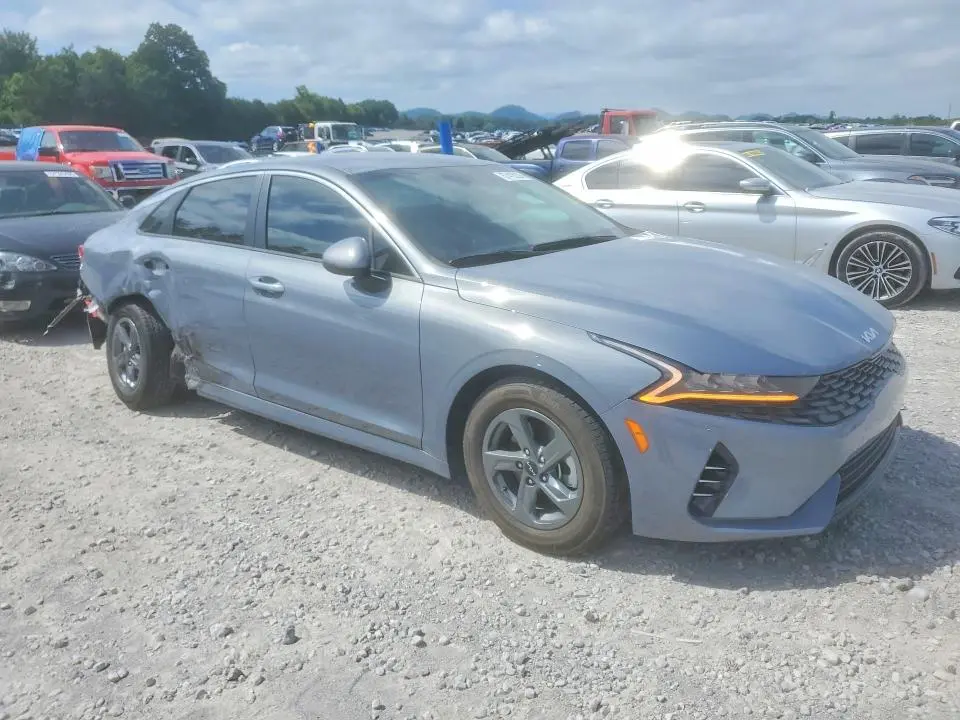 2022 KIA K5 LX  