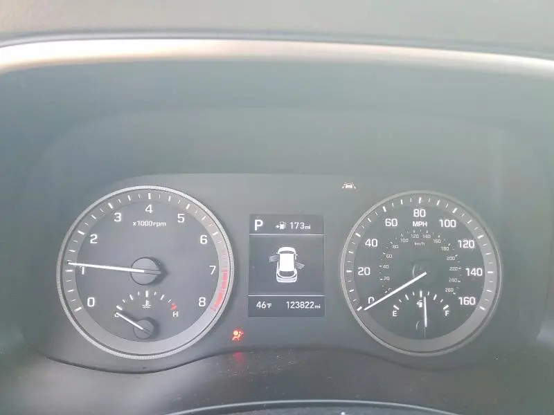 2019 HYUNDAI TUCSON SE  