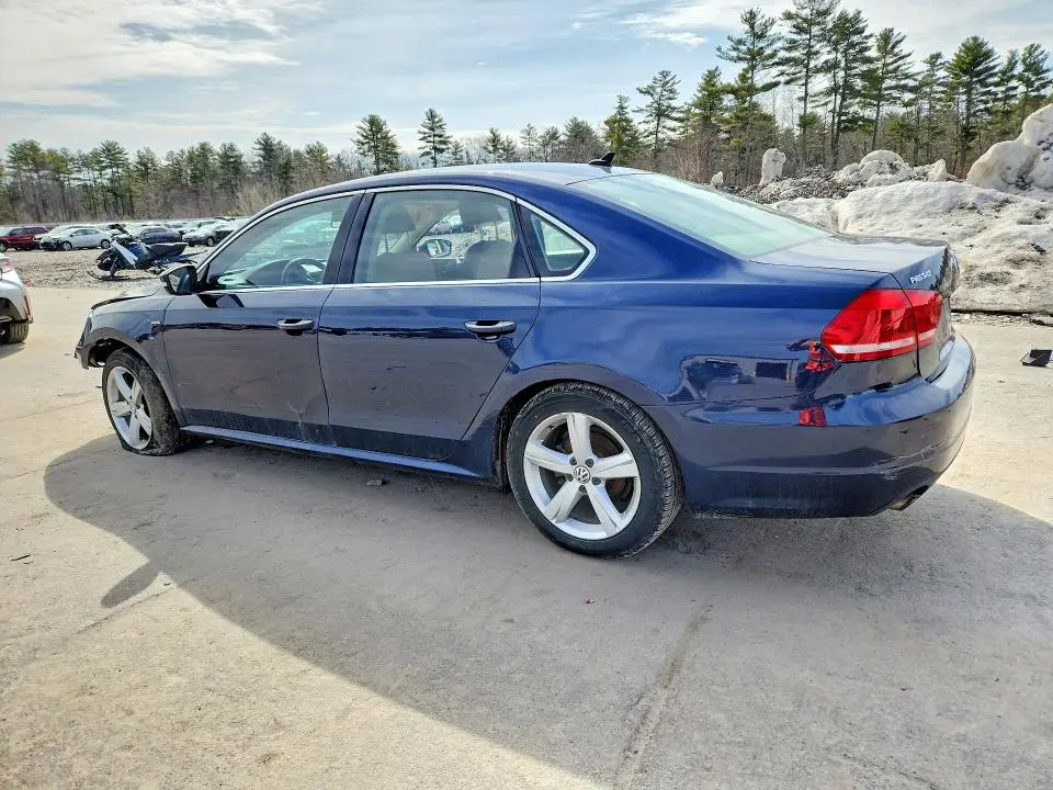 2015 VOLKSWAGEN PASSAT S  