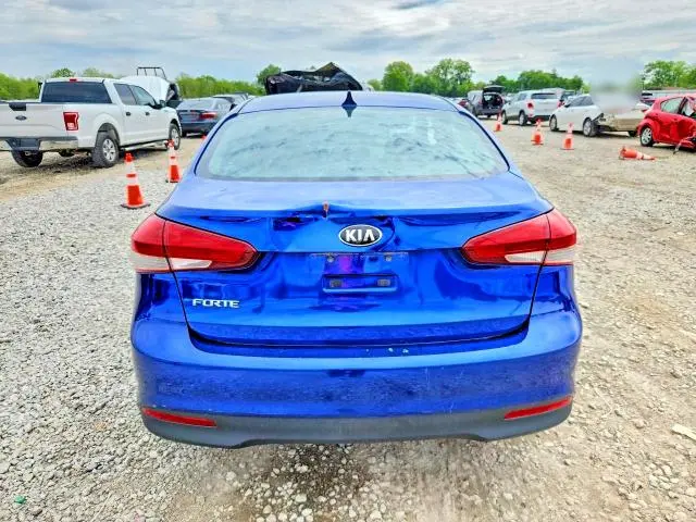 2017 KIA FORTE LX  