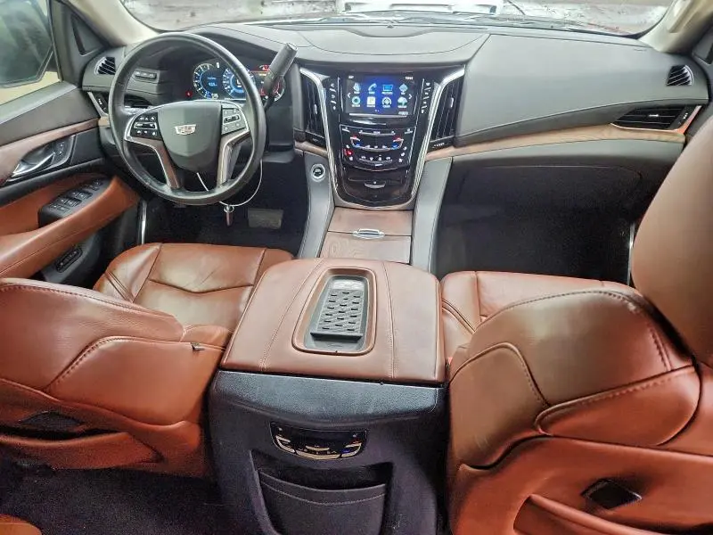 2016 CADILLAC ESCALADE LUXURY  