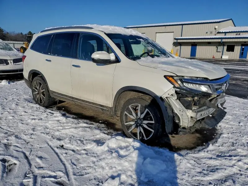 2019 HONDA PILOT TOURING  