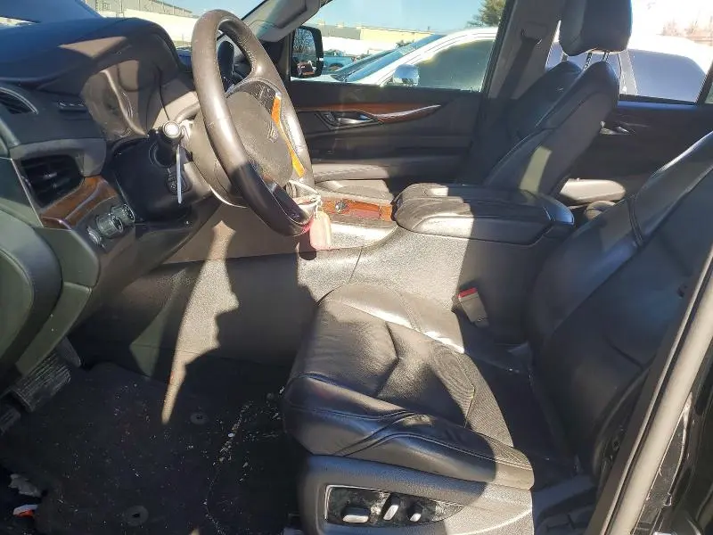 2016 CADILLAC ESCALADE LUXURY  