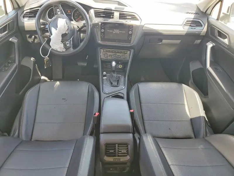 2021 VOLKSWAGEN TIGUAN SE  