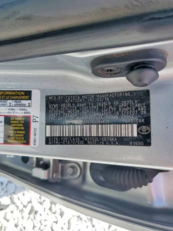 2016 TOYOTA CAMRY XLE  