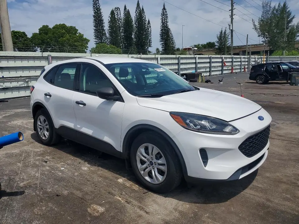 2022 FORD ESCAPE S  