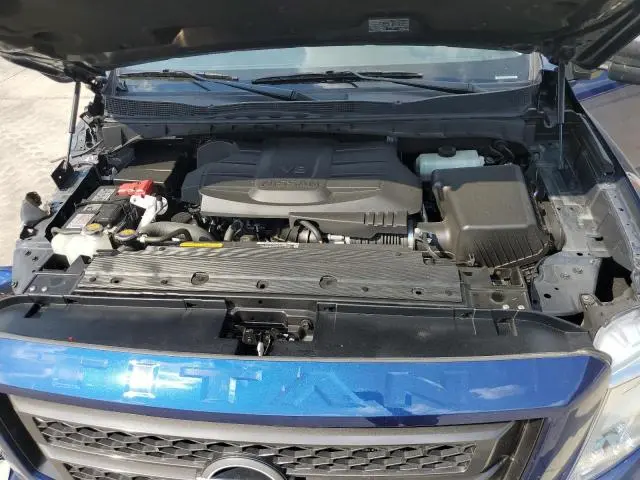2024 NISSAN TITAN SV