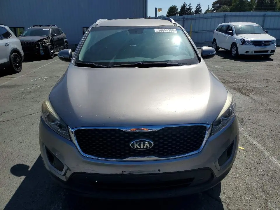 2017 KIA SORENTO LX V6  