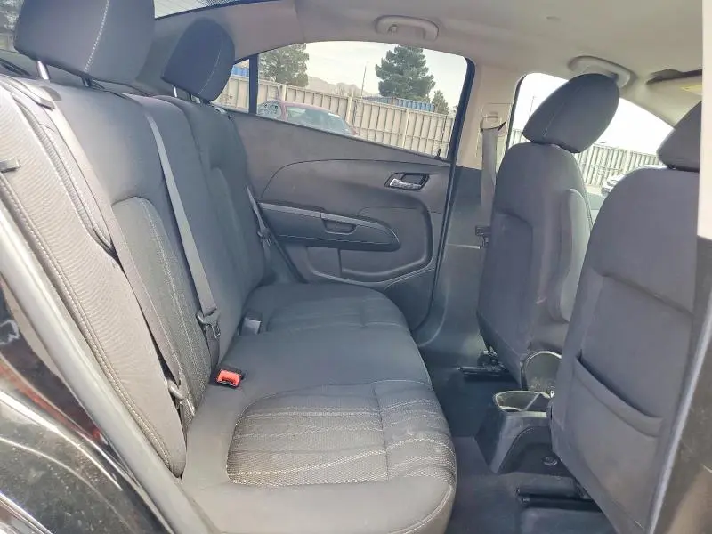 2017 CHEVROLET SONIC LT  