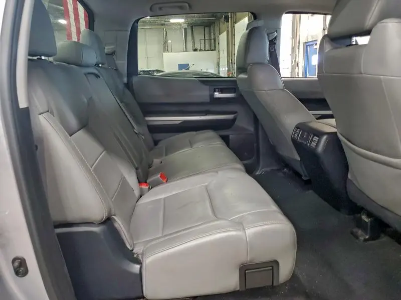 2016 TOYOTA TUNDRA CREWMAX LIMITED  