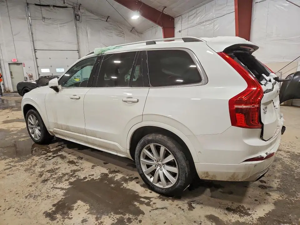 2018 VOLVO XC90 T6  