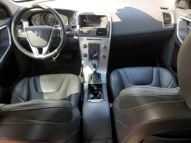 2017 VOLVO XC60 T6 DYNAMIC  