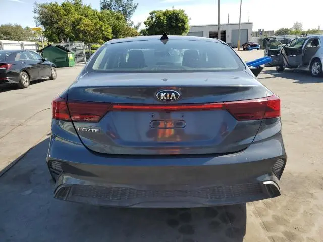 2023 KIA FORTE LX  
