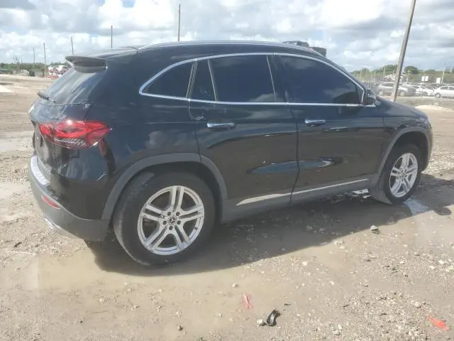 2021 MERCEDES-BENZ GLA 250  