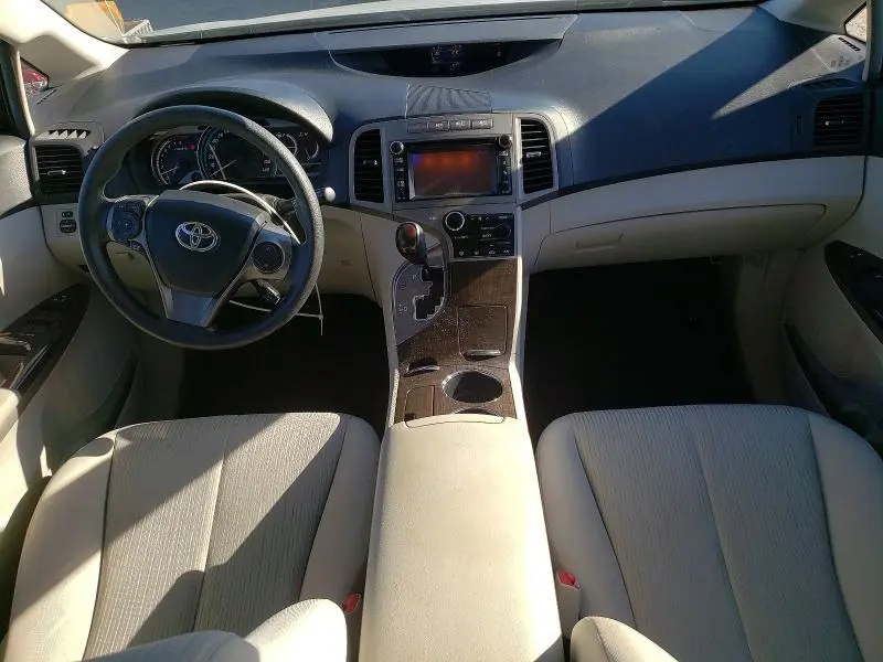 2013 TOYOTA VENZA LE  