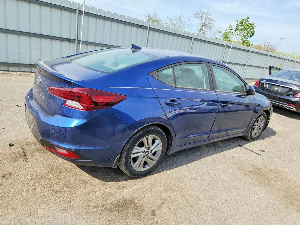 2020 HYUNDAI ELANTRA SEL  