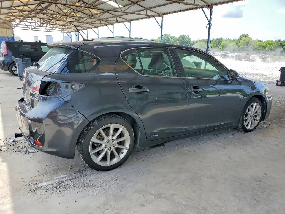 2011 LEXUS CT 200  