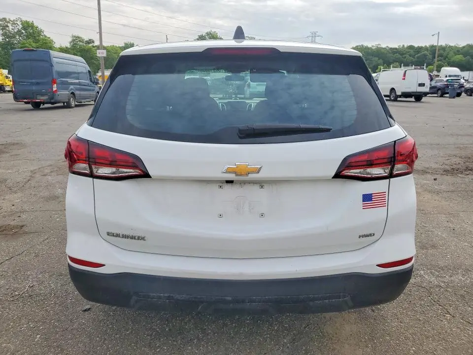 2022 CHEVROLET EQUINOX LS  