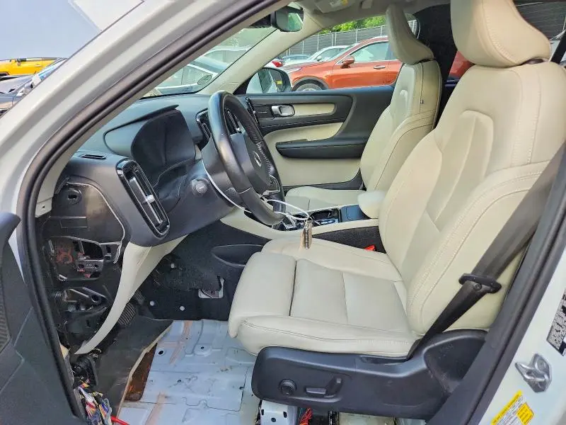 2019 VOLVO XC40 T4 INSCRIPTION  