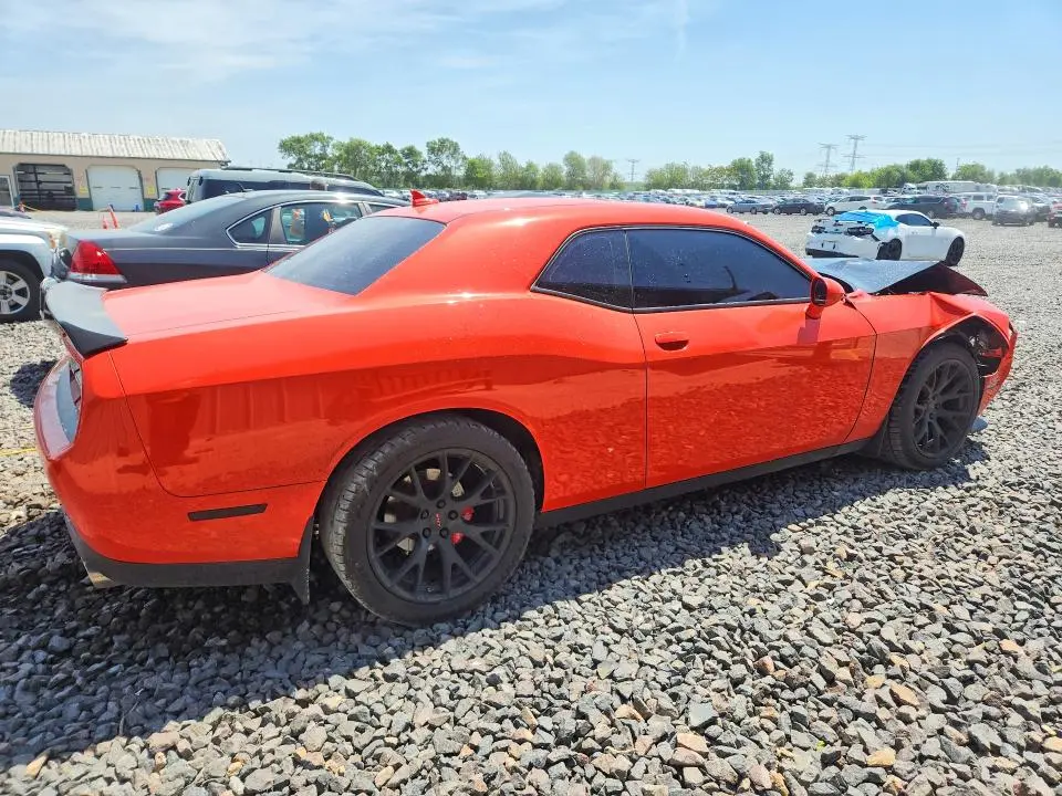 2016 DODGE CHALLENGER SRT HELLCAT  